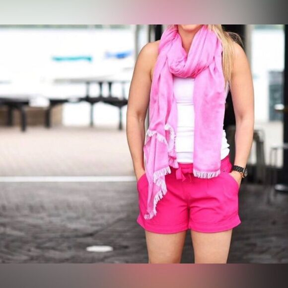 OG Lululemon Jeweled Magenta Spring Breakaway Shorts - Picture 1 of 9